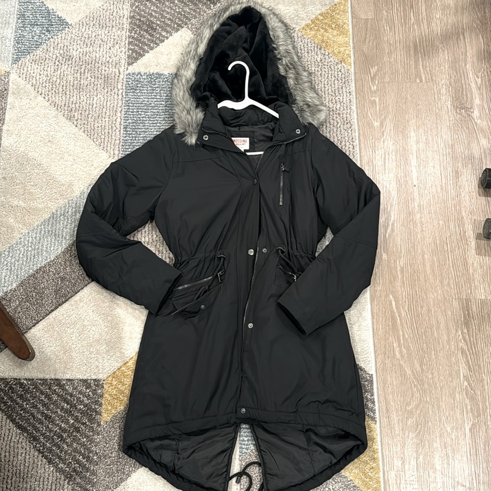 Mossimo winter jacket with faux hood